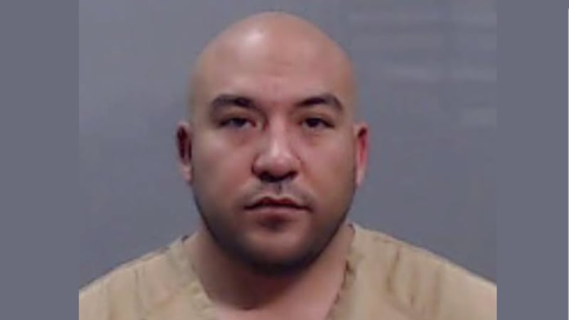 Castillo fue detenido el 22 de mayo de 2025, tras una investigación del Departamento de...