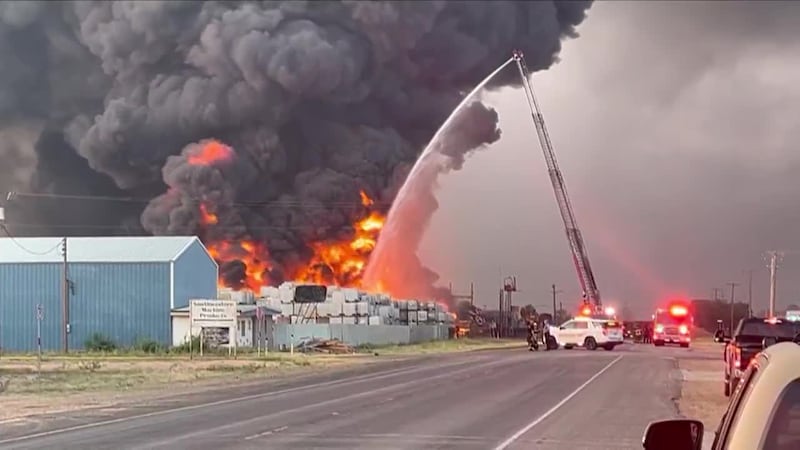 Gran incendio al Norte de Odessa.