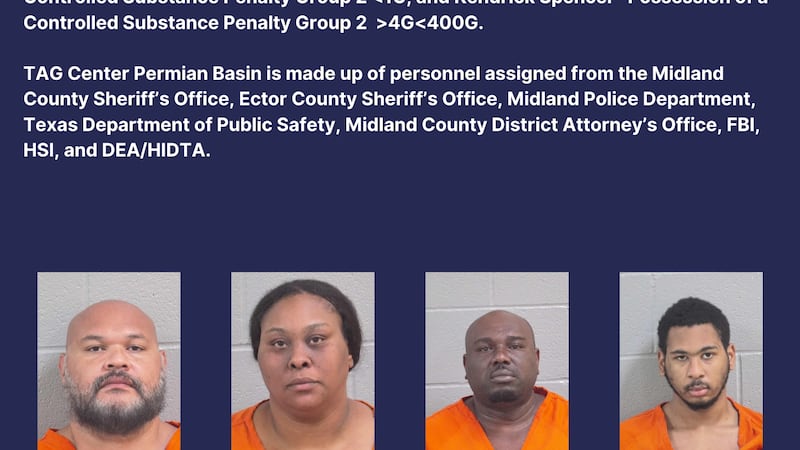 Se incautaron aproximadamente 130 gramos de cocaína, 58 gramos de THC y 1,2 gramos de éxtasis.