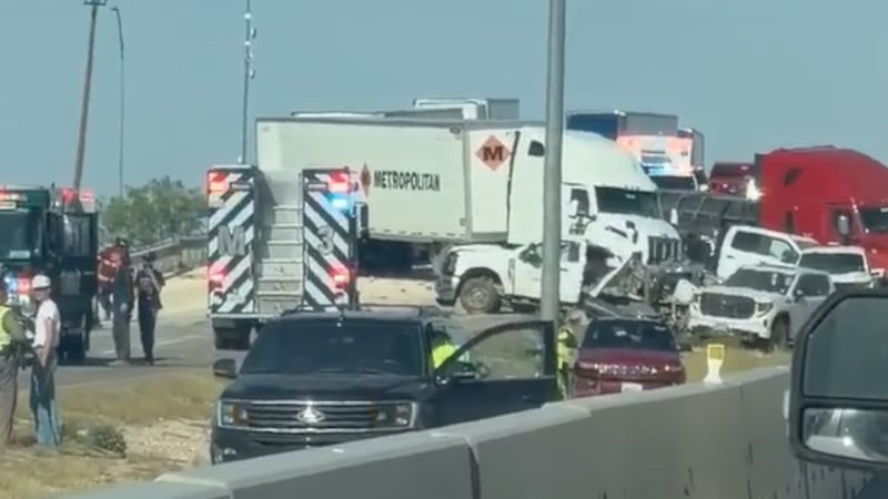 Como resultado del accidente, 16 personas resultaron heridas.