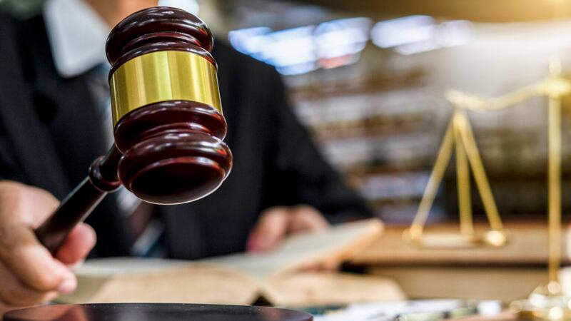 La víctima dijo a los agentes que debido a un incidente similar "decidió mirar a su alrededor...