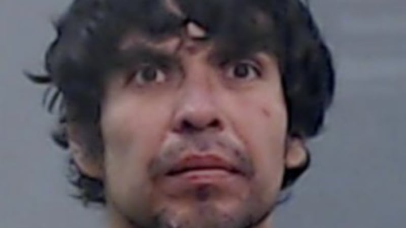 Adam Granado Chabarria, de 42 años, ha sido acusado de robo en un edificio.