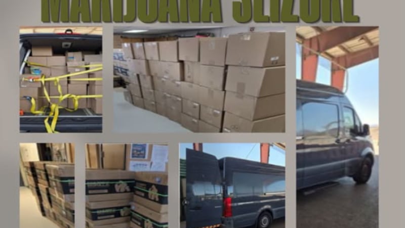 Las autoridades informaron que fueron confiscadas aproximadamente 1,484 libras de cigarrillos...