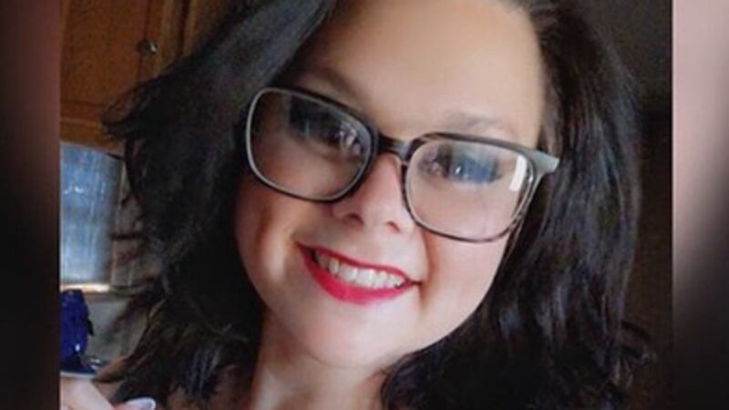 Tras 15 meses sobria, una mujer de Midland recupera el don de la audición y la esperanza