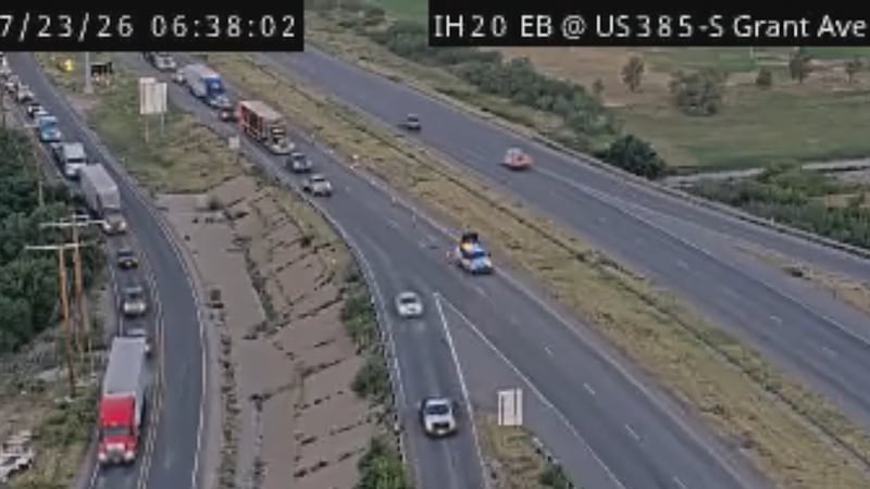 Se recomienda a los conductores que eviten la zona y utilicen rutas alternas hasta nuevo aviso.