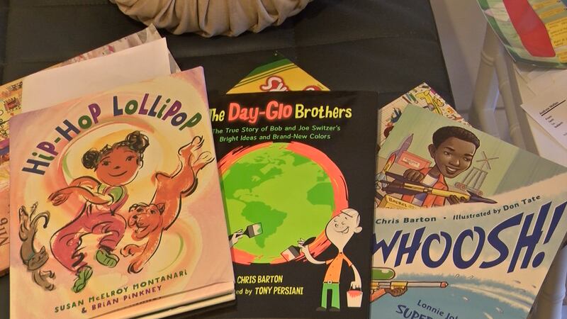 En el Museo del Suroeste, las familias disfrutaron de actividades al aire libre, juegos,...