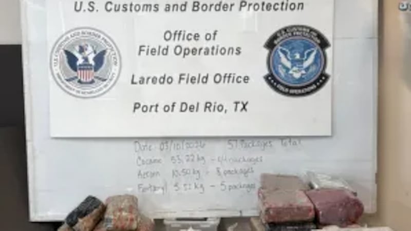 CBP incautó los narcóticos y el vehículo.