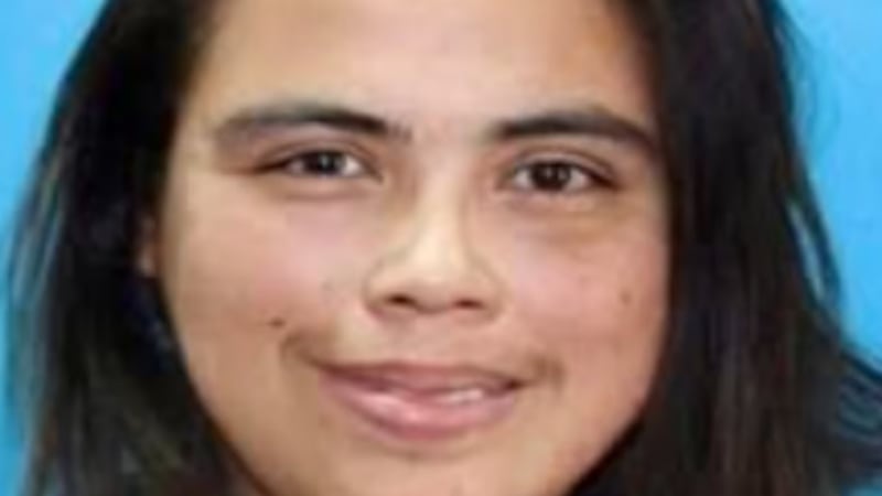 Fue vista por última vez en la zona de Knott/Big Spring y se desconoce su paradero actual.