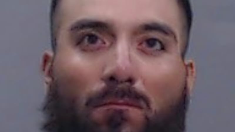 Debido a la gravedad de las lesiones, el menor fue trasladado en avión a un hospital en...