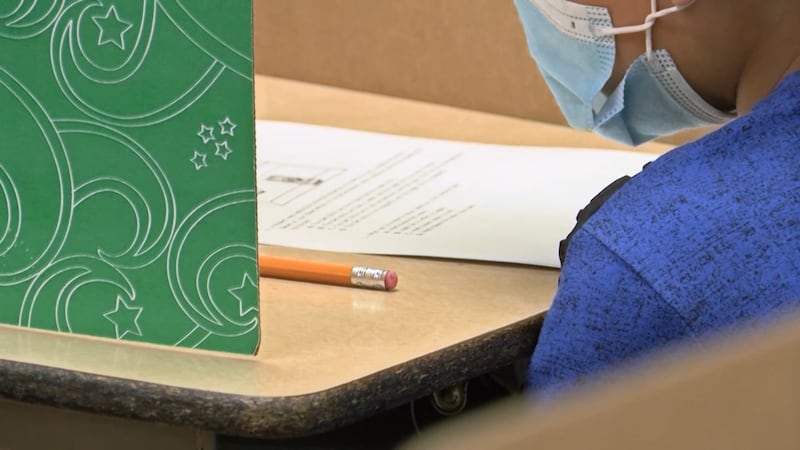 "Estamos perdiendo el 11% de los estudiantes al día, y simplemente no puedes tener eso y tener...