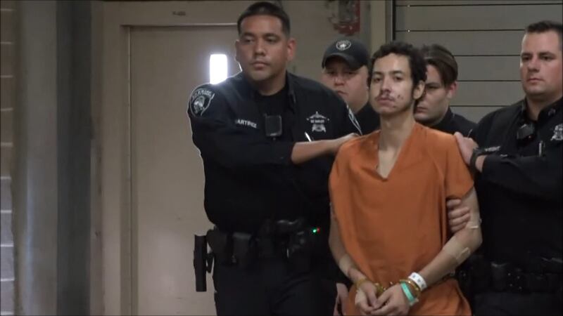 Omar Soto-Chavira llega al Centro de Detención del Condado de Lubbock el miércoles 21 de julio...