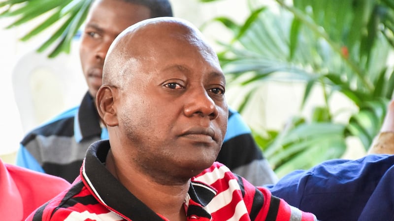 Paul Mackenzie, líder de una secta apocalíptica, en el tribunal en Mombasa, Kenia, el 19 de...