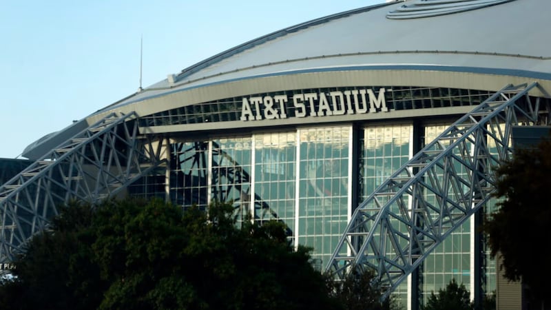 La sección de árbitros de fútbol americano del Permian Basin envió un equipo a los campeonatos...