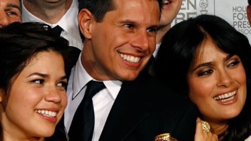 FOTO CORTESIA: AMERICA FERRERA America Ferrera está devastada por la muerte del creador de...