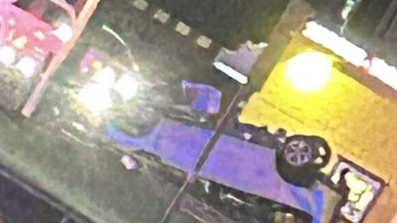 La policía de Odessa respondió a una llamada en la 42 y Andrews Highway en relación con un...