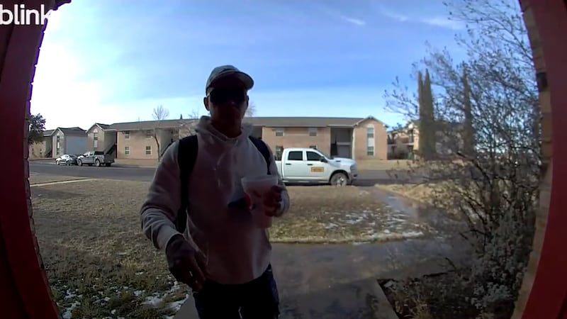 Si lo reconoce o tiene alguna pista, póngase en contacto con Midland Crime Stoppers.