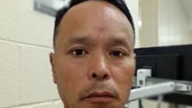 Fue detenido el 5 de mayo de 2026 y permanece en el Centro de Procesamiento de Montgomery,