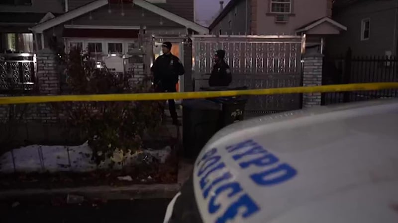 Encuentran a bebé muerto en la bañera de una casa. Su madre presentaba heridas de arma blanca...